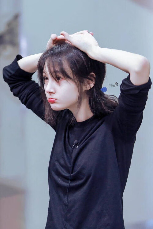 爱游戏在线服务-“武汉马拉松赛:从起点到终点,挑战极限!”