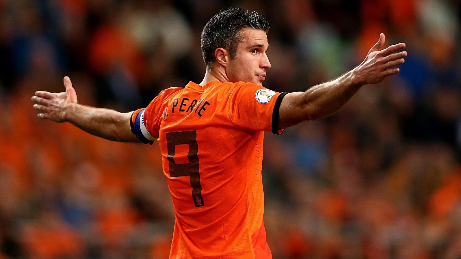 爱游戏在线-_比赛中的感人瞬间：逆境中的坚韧与拼搏_，比赛中激励人心的词语